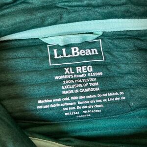 Ladies LL Bean Airline Knit Asymmetrical